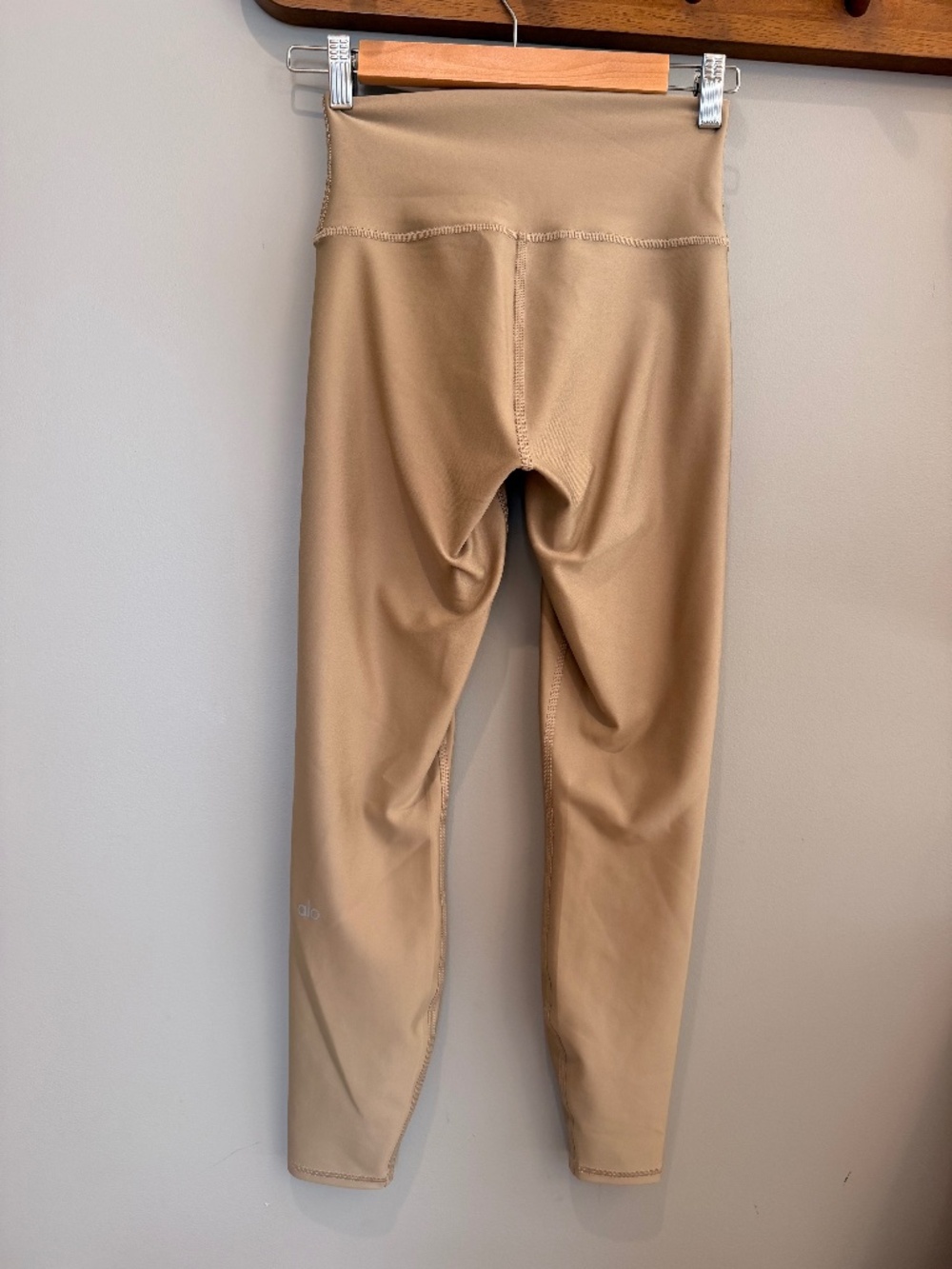 Alo gravel 7/8 legging small